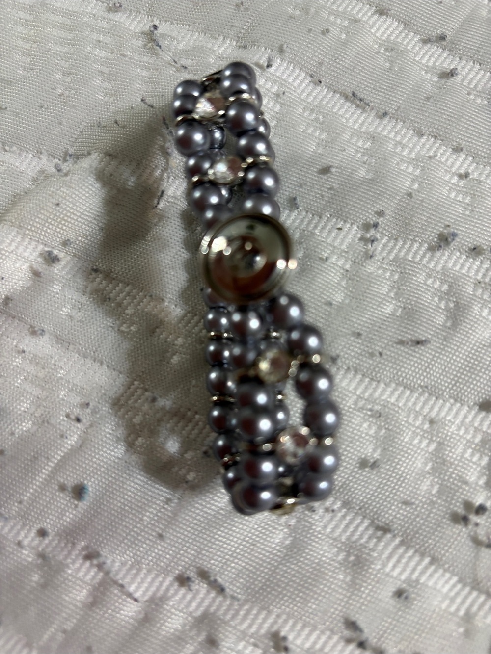 Elegant Silver Pearl Bracelet using small snaps. With jewels. Stretchy bracelet - Picture 7 of 7